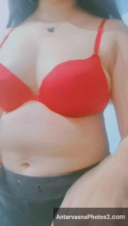https://pub-5fcdf72a54cd4edbb03ec3edaa415a42.r2.dev/nakedleaks/sensuous_images_of_nepali_companion/1.jpg