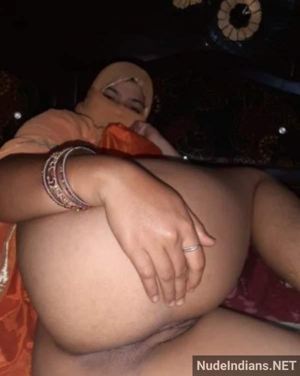 https://pub-5fcdf72a54cd4edbb03ec3edaa415a42.r2.dev/nakedleaks/sexy_images_of_busty_desi_aunties_and_milfs/17.jpg