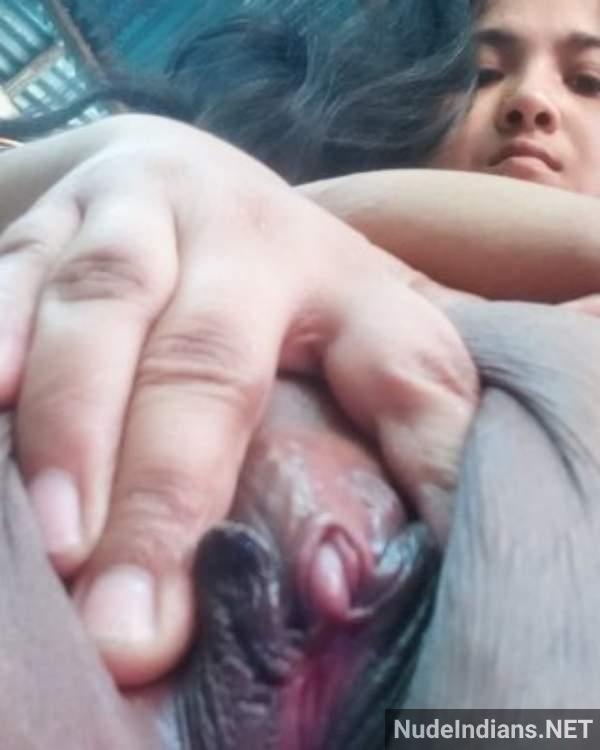 https://pub-5fcdf72a54cd4edbb03ec3edaa415a42.r2.dev/nakedleaks/sexy_images_of_busty_desi_aunties_and_milfs/40.jpg