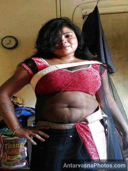 https://pub-5fcdf72a54cd4edbb03ec3edaa415a42.r2.dev/nakedleaks/shilpa_aunty's_exposed_bath_photos/0.jpg
