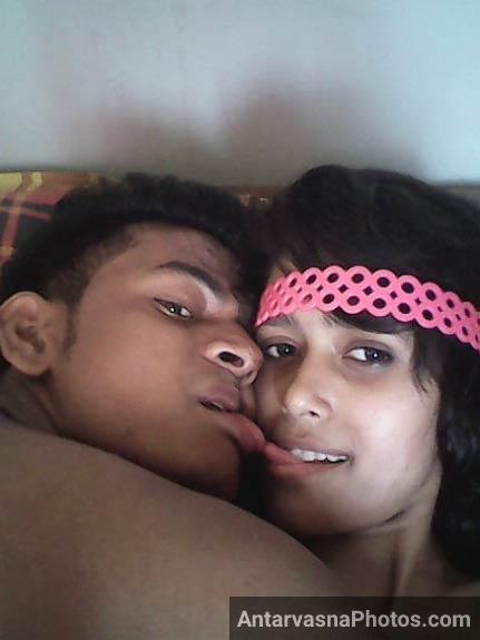https://pub-5fcdf72a54cd4edbb03ec3edaa415a42.r2.dev/nakedleaks/siblings_capturing_selfies_while_making_love/0.jpg
