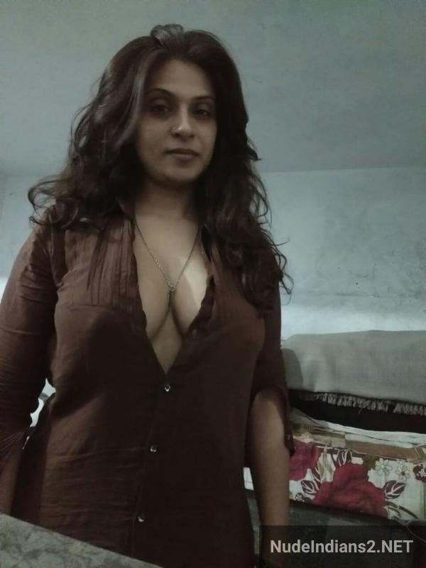 https://pub-5fcdf72a54cd4edbb03ec3edaa415a42.r2.dev/nakedleaks/single_muslim_aunt_heena's_sizzling_photos_showcase_her_allure/1.jpg