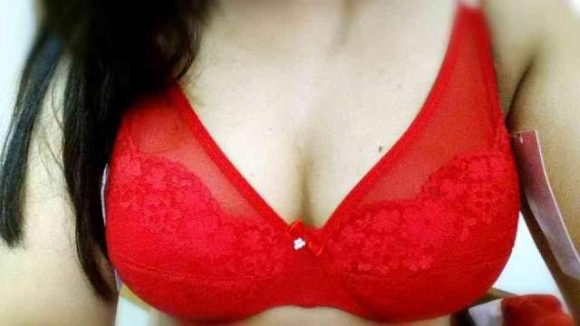 https://pub-5fcdf72a54cd4edbb03ec3edaa415a42.r2.dev/nakedleaks/sizzling_desi_couple's_intimate_photos/0.jpg