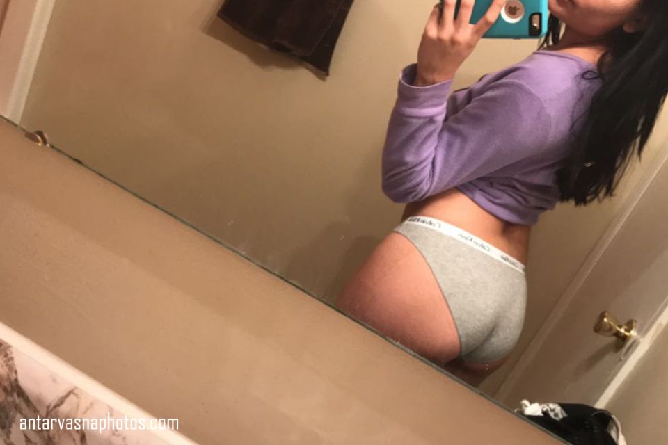https://pub-5fcdf72a54cd4edbb03ec3edaa415a42.r2.dev/nakedleaks/sizzling_exposé:_nri_girl's_revealing_photos/5.jpg