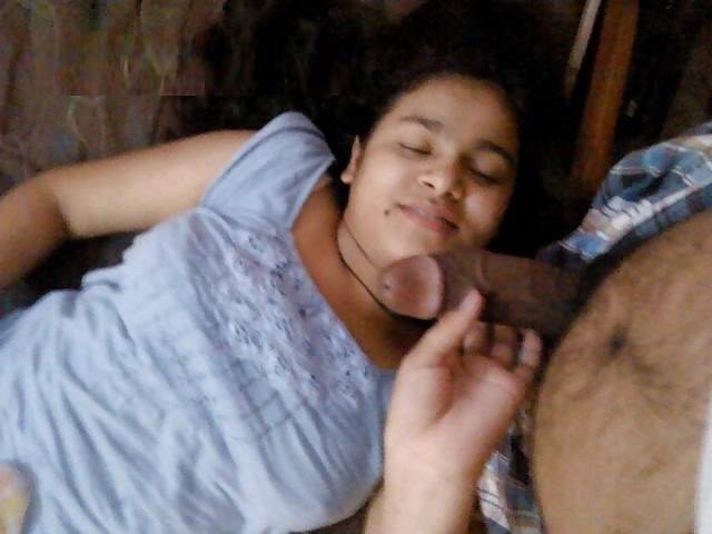 https://pub-5fcdf72a54cd4edbb03ec3edaa415a42.r2.dev/nakedleaks/sizzling_images_of_aunty_athmika/25.jpg