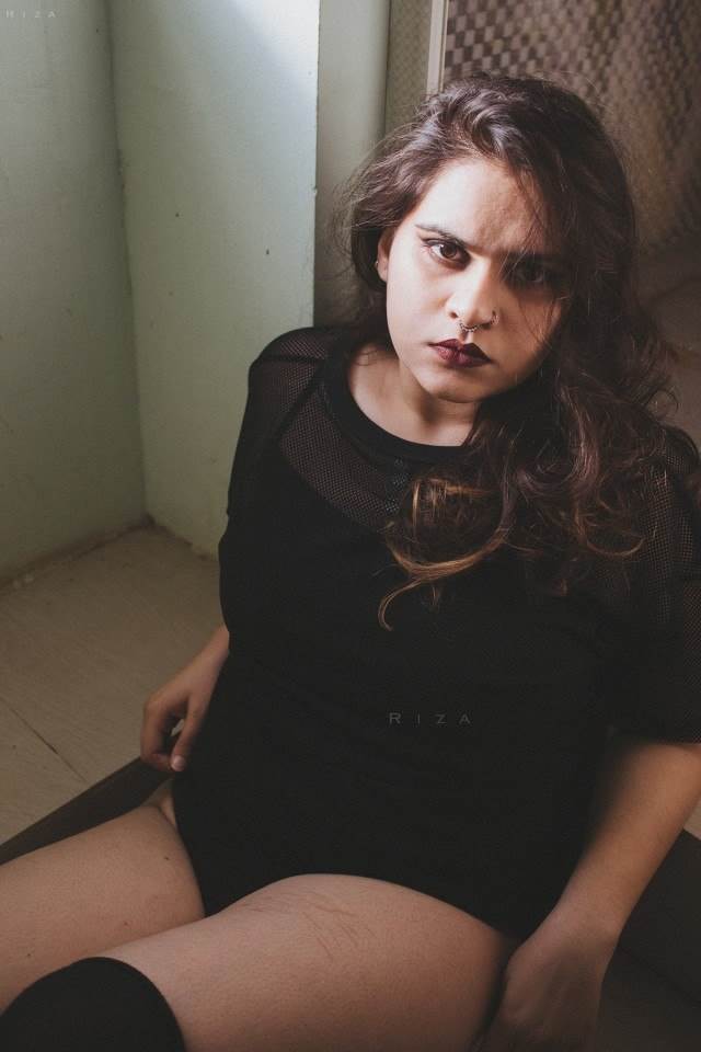 https://pub-5fcdf72a54cd4edbb03ec3edaa415a42.r2.dev/nakedleaks/sizzling_images_of_desi_model's_nude_assets/14.jpg