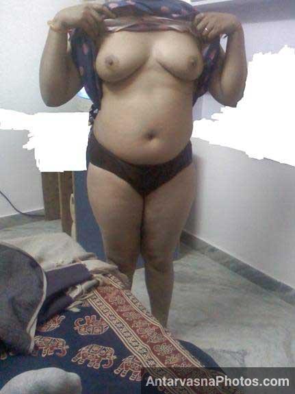https://pub-5fcdf72a54cd4edbb03ec3edaa415a42.r2.dev/nakedleaks/sizzling_images_of_indian_aunties/1.jpg