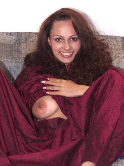 Sizzling Images of Indian Girls Without Clothes