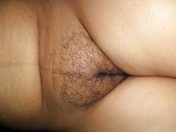 https://pub-5fcdf72a54cd4edbb03ec3edaa415a42.r2.dev/nakedleaks/sizzling_images_of_indian_women_with_hairy_chuts/11.jpg