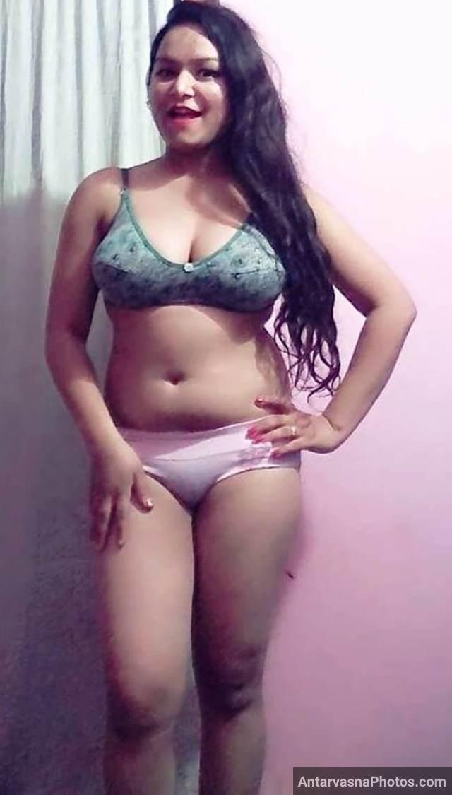 https://pub-5fcdf72a54cd4edbb03ec3edaa415a42.r2.dev/nakedleaks/sizzling_indian_boobs_images_of_madhuri/0.jpg
