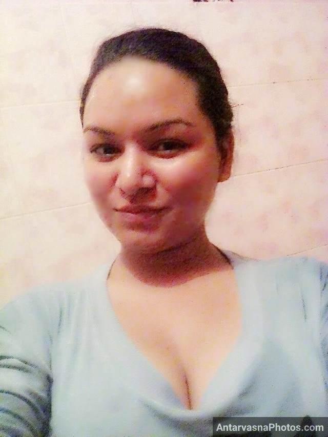 https://pub-5fcdf72a54cd4edbb03ec3edaa415a42.r2.dev/nakedleaks/sizzling_indian_boobs_images_of_madhuri/6.jpg