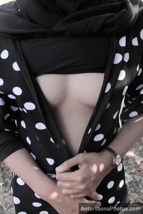 https://pub-5fcdf72a54cd4edbb03ec3edaa415a42.r2.dev/nakedleaks/sizzling_lady_goes_topless_in_the_park/4.jpg