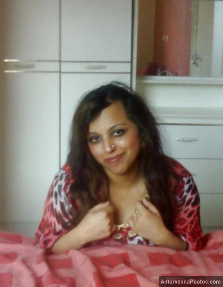https://pub-5fcdf72a54cd4edbb03ec3edaa415a42.r2.dev/nakedleaks/sizzling_pakistani_aunt's_thirst_–_explicit_vagina_images/0.jpg