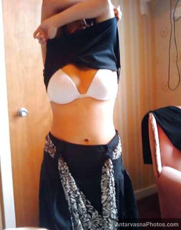 https://pub-5fcdf72a54cd4edbb03ec3edaa415a42.r2.dev/nakedleaks/sizzling_pakistani_aunt's_thirst_–_explicit_vagina_images/5.jpg