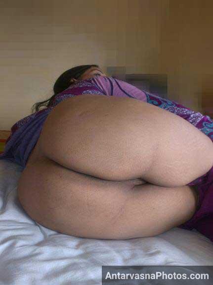 https://pub-5fcdf72a54cd4edbb03ec3edaa415a42.r2.dev/nakedleaks/sizzling_photo_of_punam_bhabhi's_backside/2.jpg