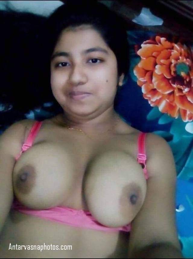 https://pub-5fcdf72a54cd4edbb03ec3edaa415a42.r2.dev/nakedleaks/sizzling_photos_of_a_young_woman's_figure/3.jpg