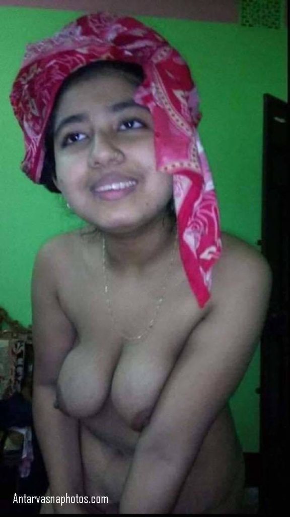 Sizzling Photos of a Young Woman's Figure
