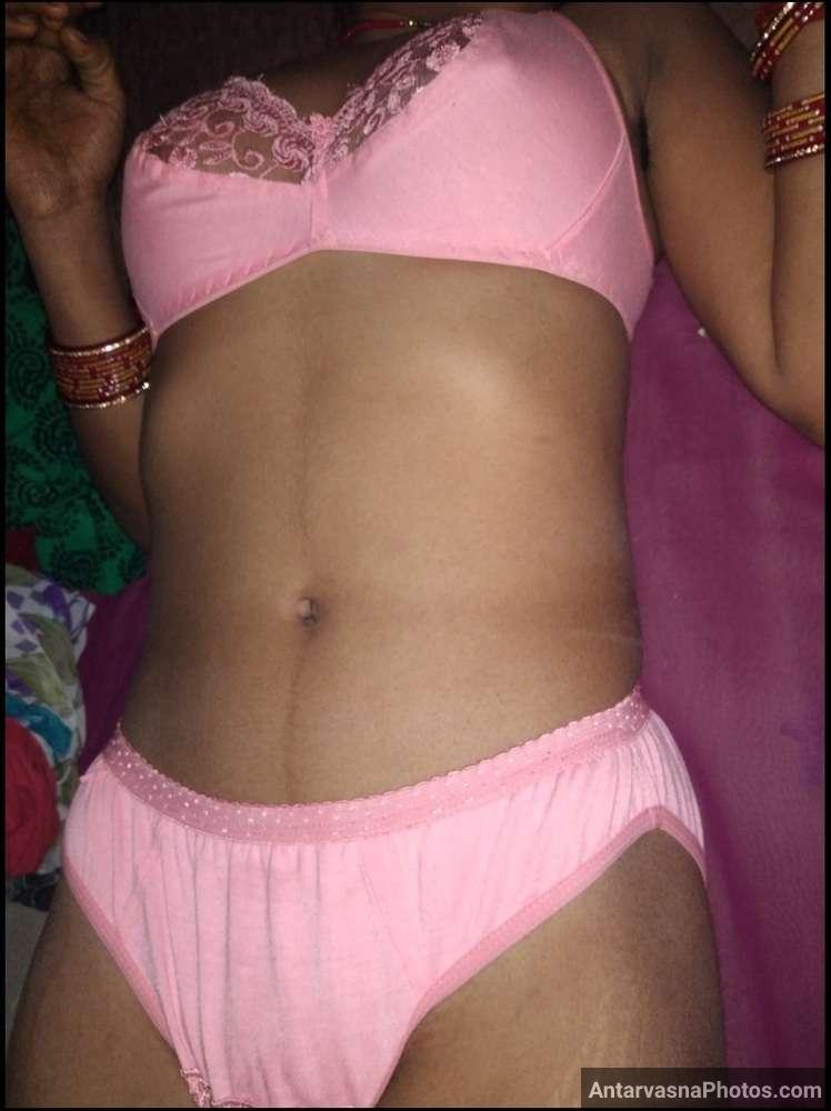 https://pub-5fcdf72a54cd4edbb03ec3edaa415a42.r2.dev/nakedleaks/sizzling_photos_of_indian_bhabhi_pleasuring_herself/5.jpg