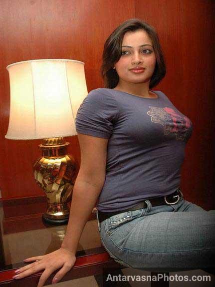 https://pub-5fcdf72a54cd4edbb03ec3edaa415a42.r2.dev/nakedleaks/sizzling_pictures_of_alluring_indian_girls/0.jpg