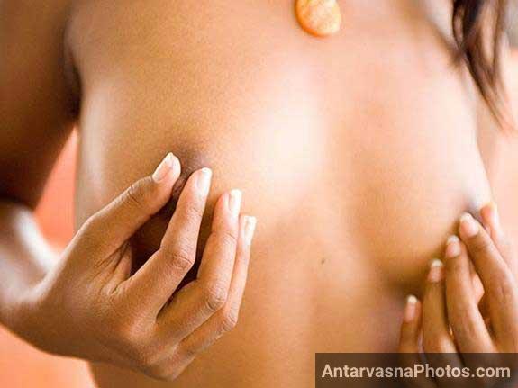 https://pub-5fcdf72a54cd4edbb03ec3edaa415a42.r2.dev/nakedleaks/sizzling_pictures_of_alluring_indian_girls/3.jpg