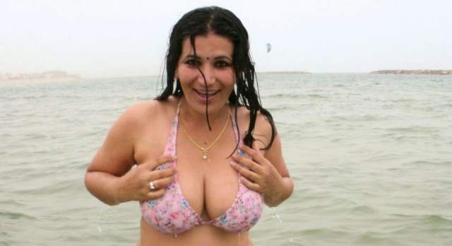 https://pub-5fcdf72a54cd4edbb03ec3edaa415a42.r2.dev/nakedleaks/sizzling_pictures_of_randi's_passion/4.jpg