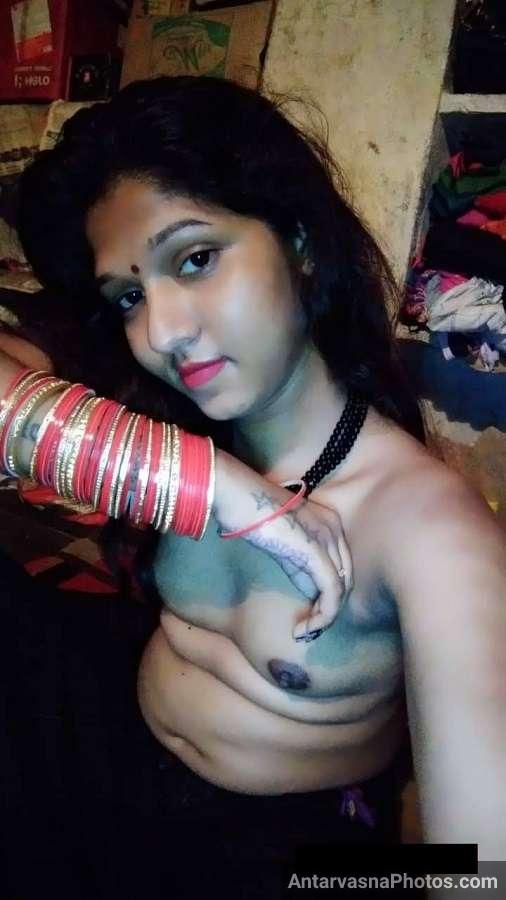 https://pub-5fcdf72a54cd4edbb03ec3edaa415a42.r2.dev/nakedleaks/sizzling_rural_bhabhi's_intimate_photos/4.jpg
