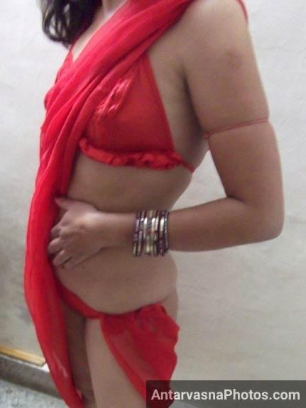 https://pub-5fcdf72a54cd4edbb03ec3edaa415a42.r2.dev/nakedleaks/slender_indian_aunt_revealing_lingerie_collection/1.jpg