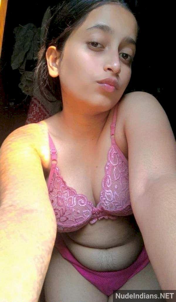 https://pub-5fcdf72a54cd4edbb03ec3edaa415a42.r2.dev/nakedleaks/sneaky_gf_payal's_revealing_selfies_for_her_new_boyfriend/29.jpg