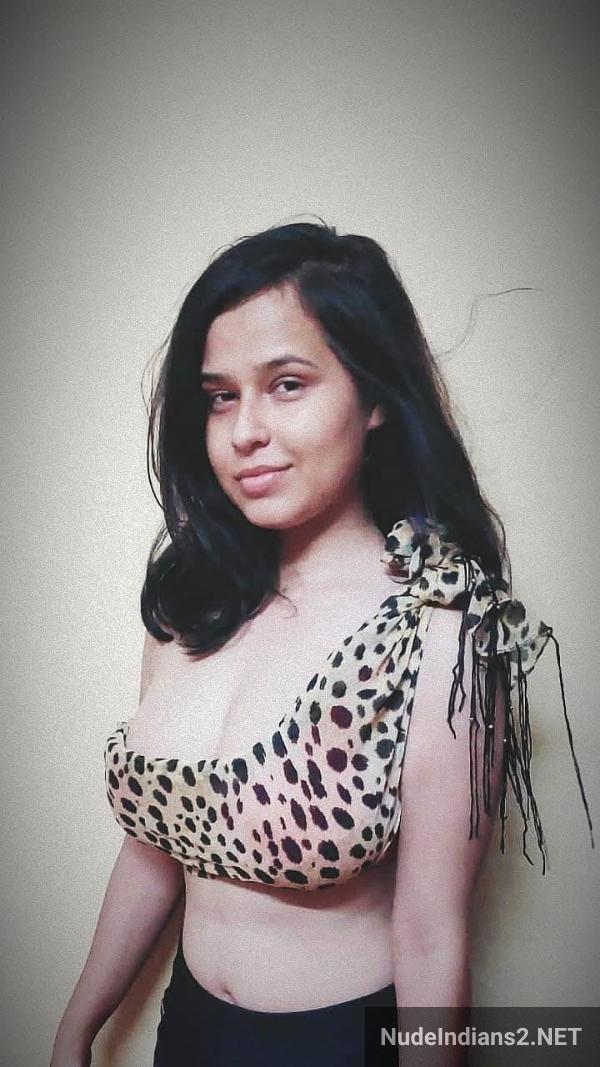 https://pub-5fcdf72a54cd4edbb03ec3edaa415a42.r2.dev/nakedleaks/socialite_manisha_flaunts_busty_selfies_in_lingerie/34.jpg