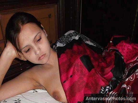 https://pub-5fcdf72a54cd4edbb03ec3edaa415a42.r2.dev/nakedleaks/sonia's_sensual_images_from_india/5.jpg