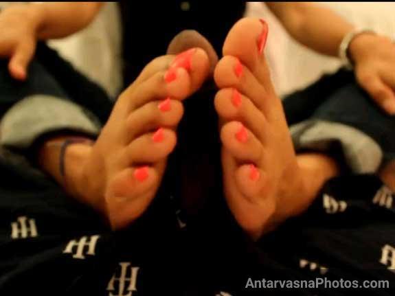 https://pub-5fcdf72a54cd4edbb03ec3edaa415a42.r2.dev/nakedleaks/spouse_gives_exceptional_indian_foot_stimulation/3.jpg