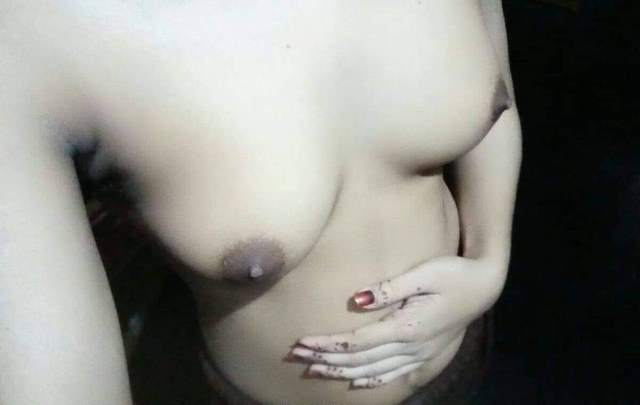 https://pub-5fcdf72a54cd4edbb03ec3edaa415a42.r2.dev/nakedleaks/steamy_images_of_indian_virgin_vagina/7.jpg