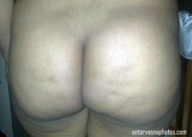 https://pub-5fcdf72a54cd4edbb03ec3edaa415a42.r2.dev/nakedleaks/step_sister's_private_photos_of_her_assets/4.jpg