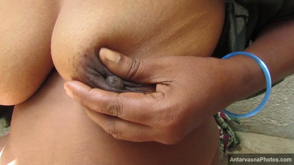 https://pub-5fcdf72a54cd4edbb03ec3edaa415a42.r2.dev/nakedleaks/stepmother_exposes_her_bosom_–_sensual_indian_mother_in_nude_images/7.jpg