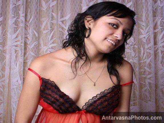https://pub-5fcdf72a54cd4edbb03ec3edaa415a42.r2.dev/nakedleaks/stunning_photos_of_attractive_indian_woman/1.jpg
