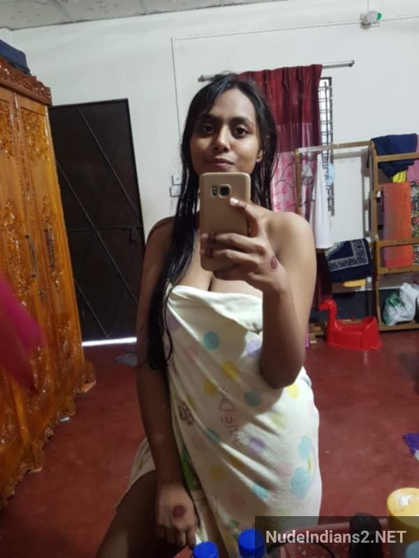 https://pub-5fcdf72a54cd4edbb03ec3edaa415a42.r2.dev/nakedleaks/sultry_bengal_beauty_sumana_ghosh_flaunts_busty_charms/1.jpg