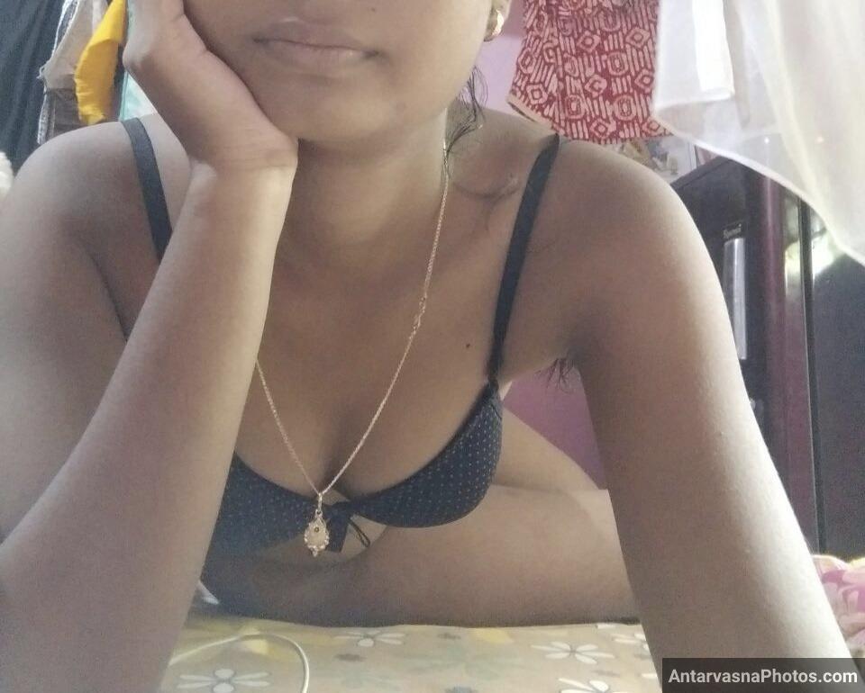 https://pub-5fcdf72a54cd4edbb03ec3edaa415a42.r2.dev/nakedleaks/sultry_images_of_teenage_beauty_manju's_natural_bush/2.jpg