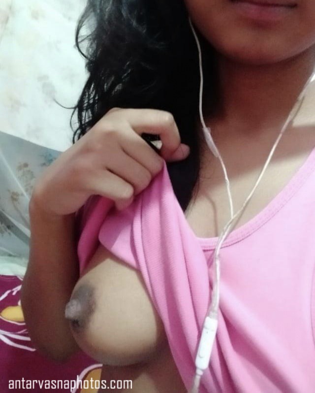 https://pub-5fcdf72a54cd4edbb03ec3edaa415a42.r2.dev/nakedleaks/suman's_mms_photos_from_the_village/0.jpg