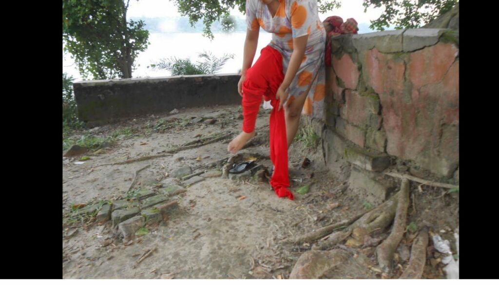 Summoning a Village Girl to a Secluded Place