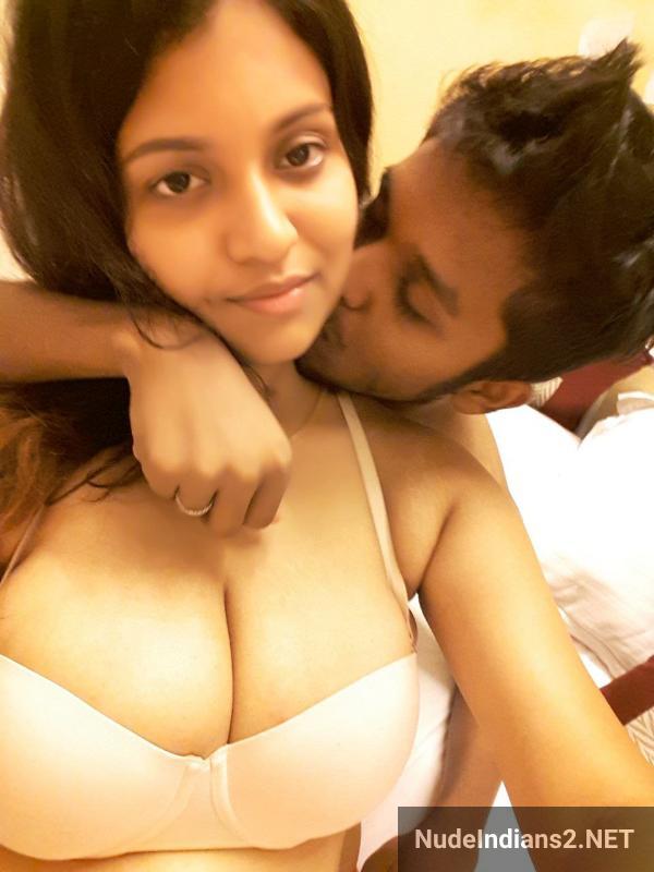 https://pub-5fcdf72a54cd4edbb03ec3edaa415a42.r2.dev/nakedleaks/tamil_college_girl_radhika_iyer_secret_affair_photos/8.jpg