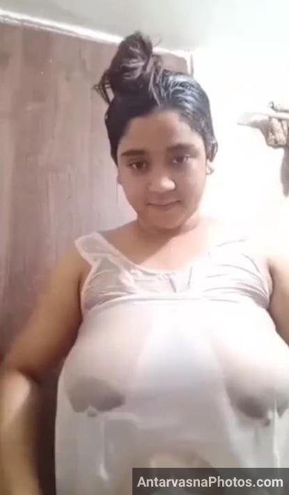 https://pub-5fcdf72a54cd4edbb03ec3edaa415a42.r2.dev/nakedleaks/tanker_bhabhi_reveals_sensual_bathroom_pictures/0.jpg
