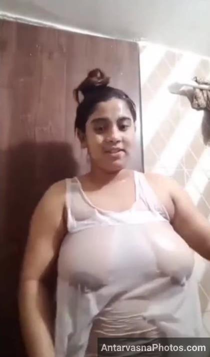 https://pub-5fcdf72a54cd4edbb03ec3edaa415a42.r2.dev/nakedleaks/tanker_bhabhi_reveals_sensual_bathroom_pictures/4.jpg