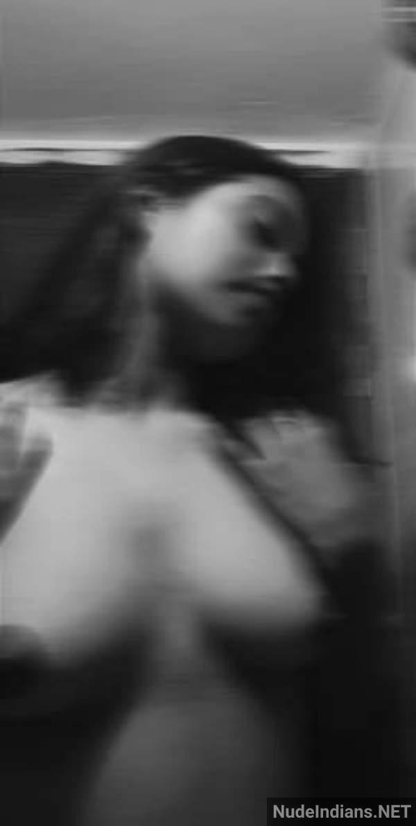 https://pub-5fcdf72a54cd4edbb03ec3edaa415a42.r2.dev/nakedleaks/tasnim_ayesha_tiktok_sensation's_risque_content/24.jpg