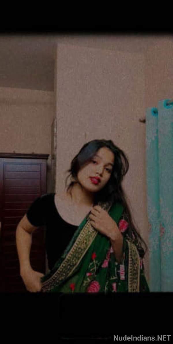 https://pub-5fcdf72a54cd4edbb03ec3edaa415a42.r2.dev/nakedleaks/tasnim_ayesha_tiktok_sensation's_risque_content/44.jpg