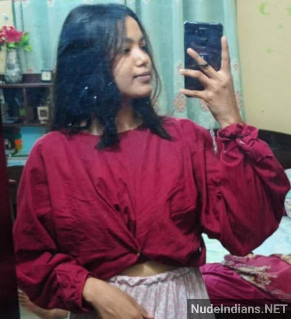 https://pub-5fcdf72a54cd4edbb03ec3edaa415a42.r2.dev/nakedleaks/tasnim_ayesha_tiktok_sensation's_risque_content/47.jpg