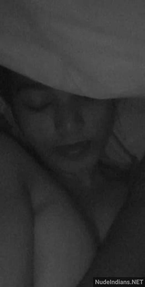 https://pub-5fcdf72a54cd4edbb03ec3edaa415a42.r2.dev/nakedleaks/tasnim_ayesha_tiktok_sensation's_risque_content/7.jpg