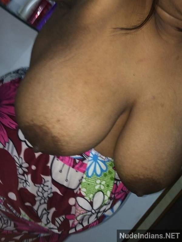 https://pub-5fcdf72a54cd4edbb03ec3edaa415a42.r2.dev/nakedleaks/telugu_housewife's_intimate_photos_leaked_online/21.jpg