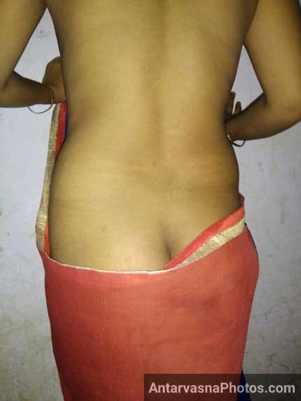 https://pub-5fcdf72a54cd4edbb03ec3edaa415a42.r2.dev/nakedleaks/tempting_photos_of_my_wife_in_a_revealing_saree/2.jpg