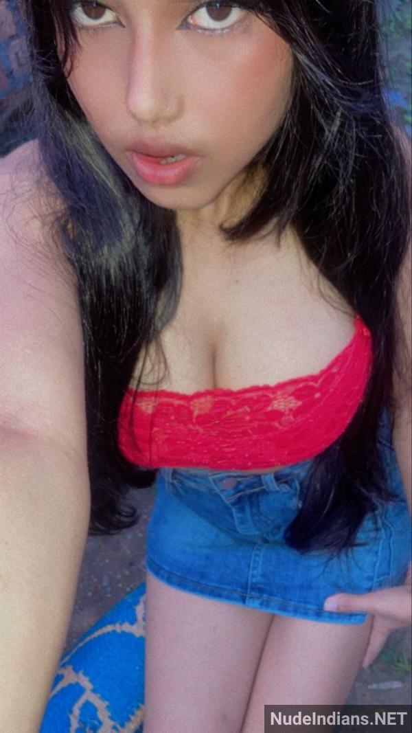 https://pub-5fcdf72a54cd4edbb03ec3edaa415a42.r2.dev/nakedleaks/the_allure_of_neha_shrivastav's_mumbai_assets/14.jpg