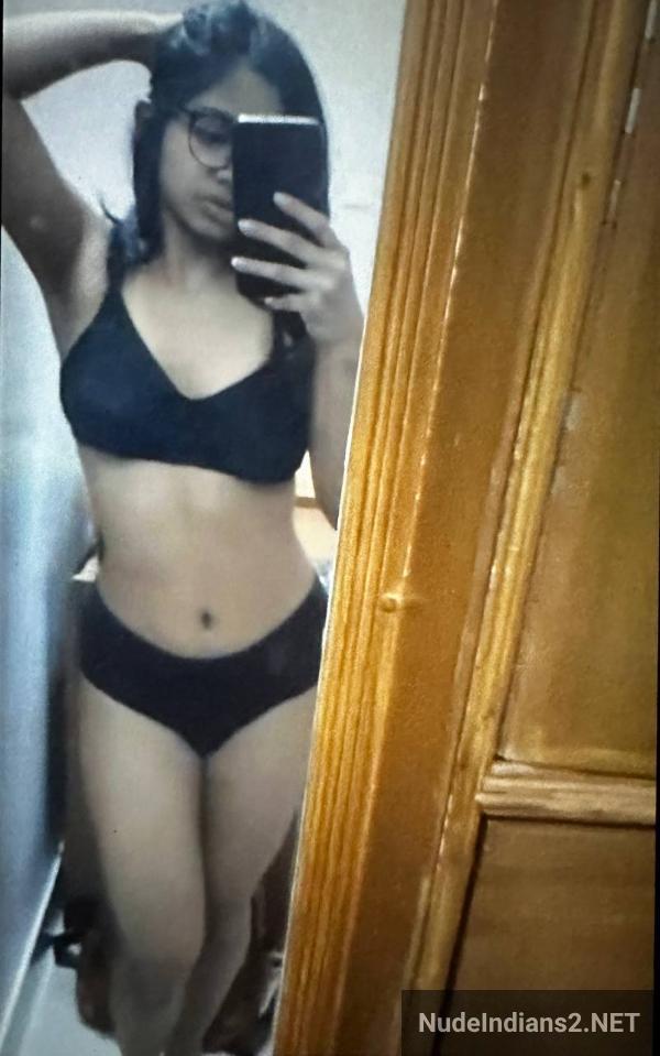 https://pub-5fcdf72a54cd4edbb03ec3edaa415a42.r2.dev/nakedleaks/the_revealing_images_of_my_cousin_charmi_parekh/1.jpg